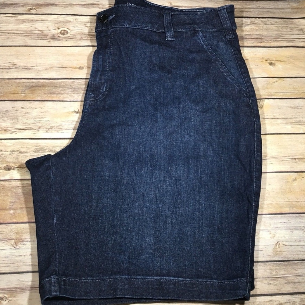 Lane Bryant Bermuda Shorts Size 24 Denim Stretch